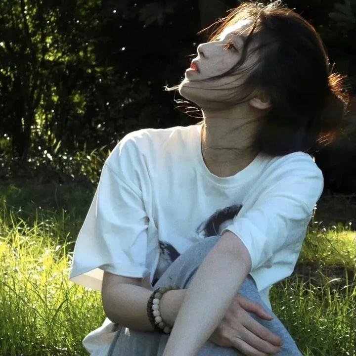 呢个校园选乜鬼